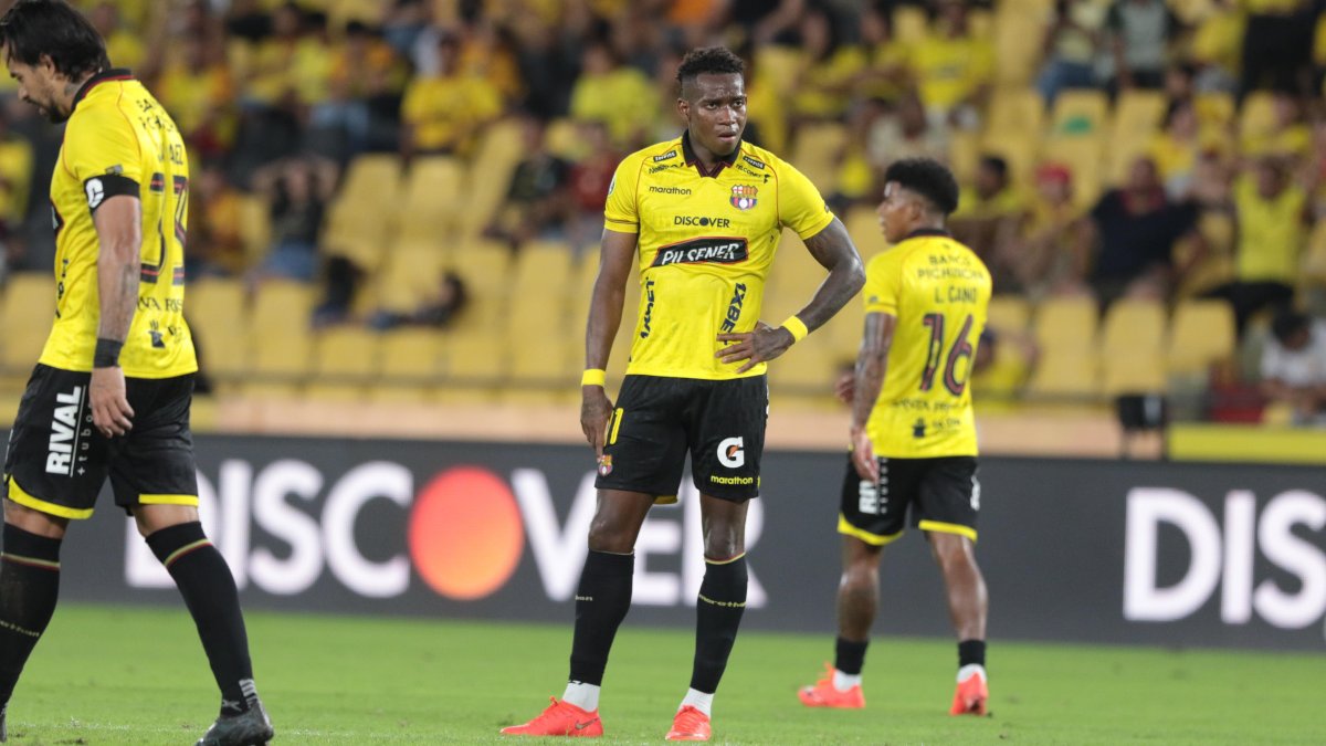 Barcelona SC, entre la falta de resultados y los cuestionamientos al ciclo de Trobbiani