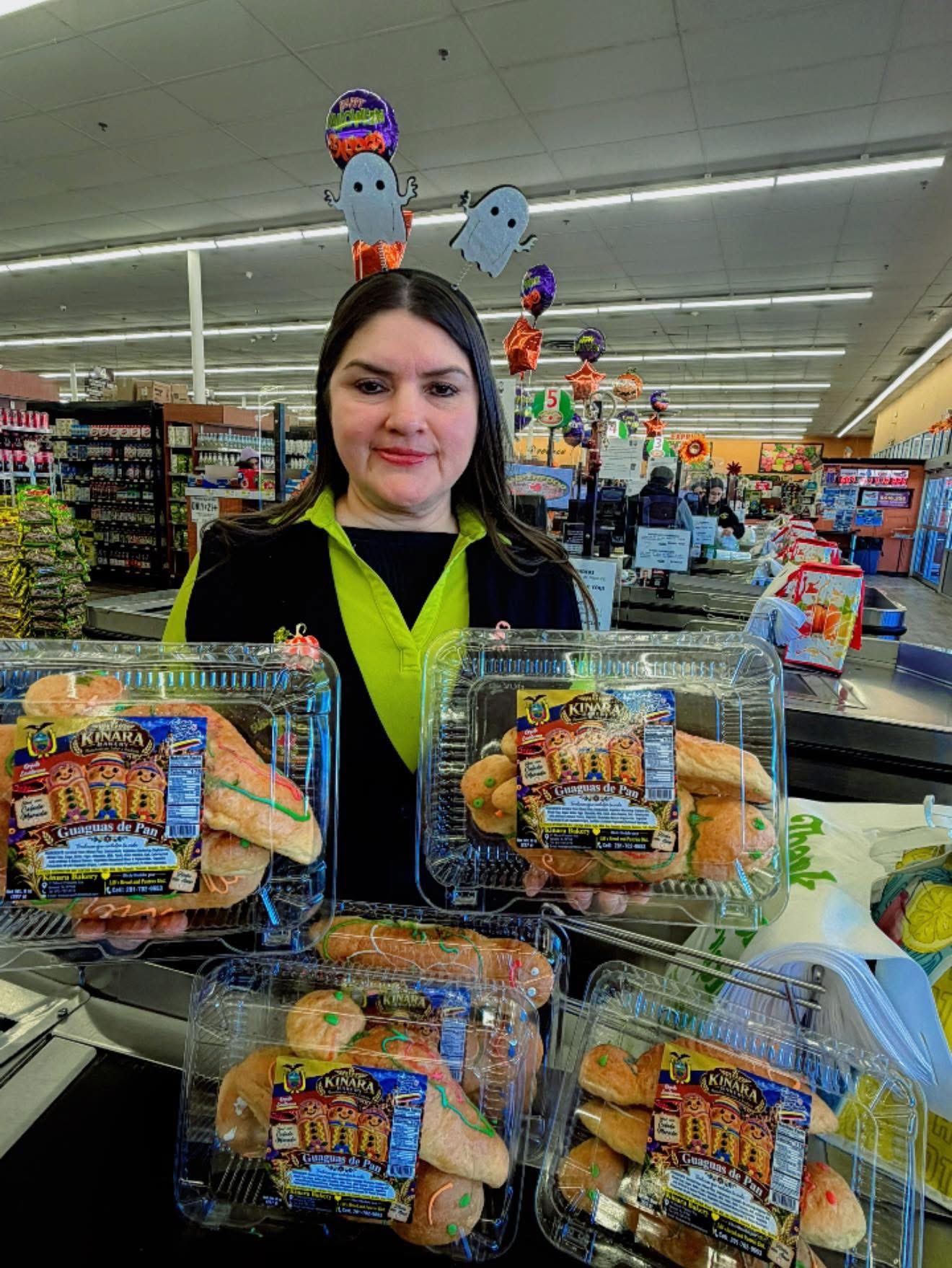 Guaguas de pan ecuatorianas llegan a tiendas en EE.UU. para el Día de los Difuntos